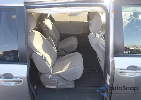 2019 Toyota Sienna Le 8 Passenger from USA, damaged, VIN 5TDKZ3DC2KS019914